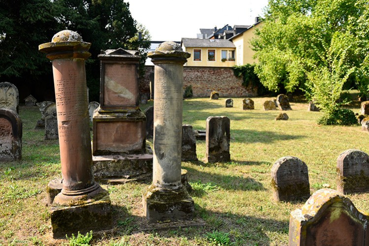 Jüdischer Friedhof Gräber