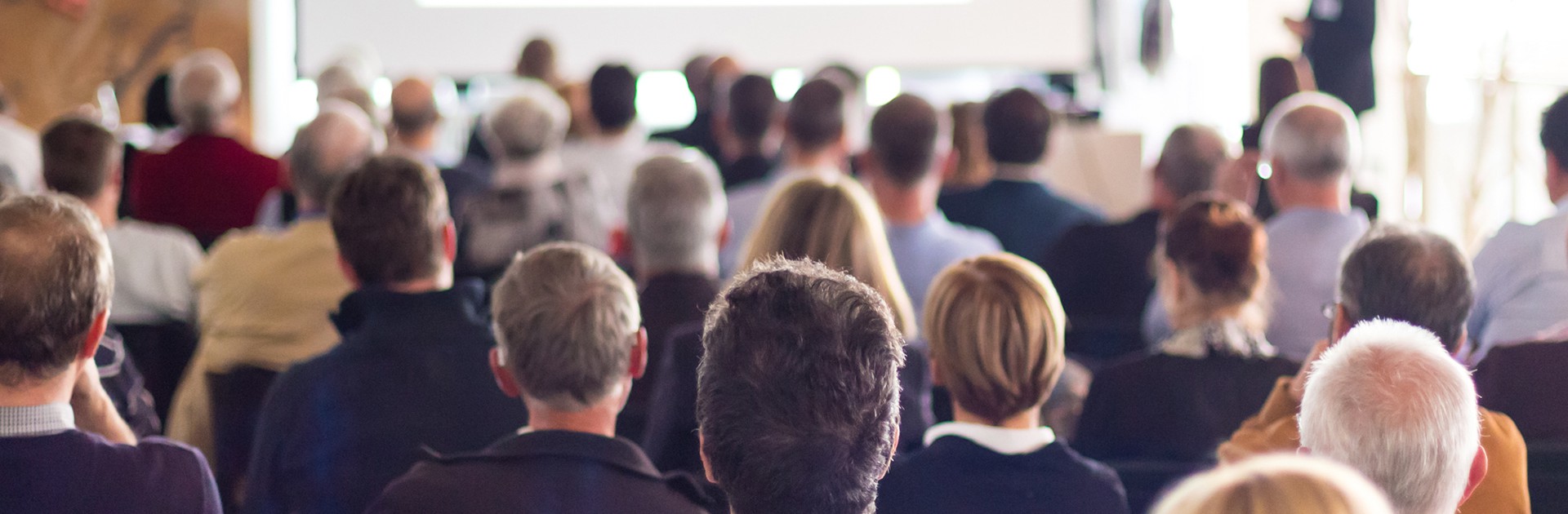 Kongress - © Header: Matej Kastelic/shutterstock.com