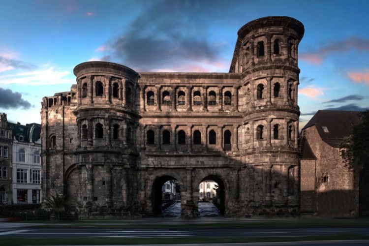 Porta Nigra Trèves - © Walter Baumeiser