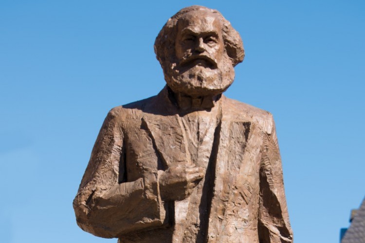 Statue of Karl Marx in Trier (© ttm)