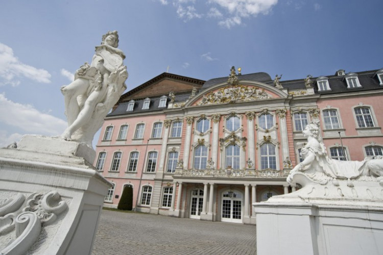 Haupteingang des Kurfürstliches Palais