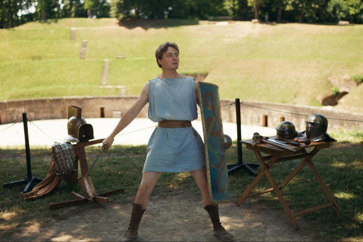 Gladiator im Amphitheater - &copy; Trier Tourismus und Marketing GmbH Selina Becher