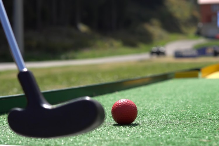 Minigolf - © Zefart/shutterstock.com