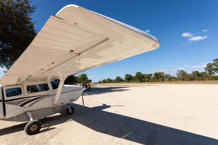 Flugzeug - © HERREPIX/shutterstock.com