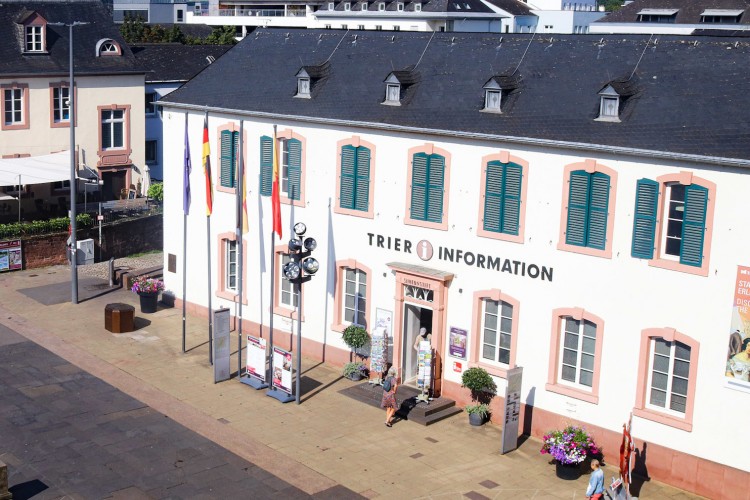 Außenansicht der Tourist-Information - &copy; Trier Tourismus und Marketing